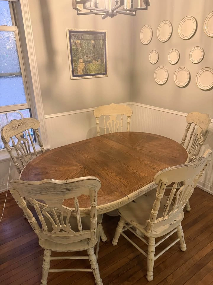 Dining room table and chairs - photo 2