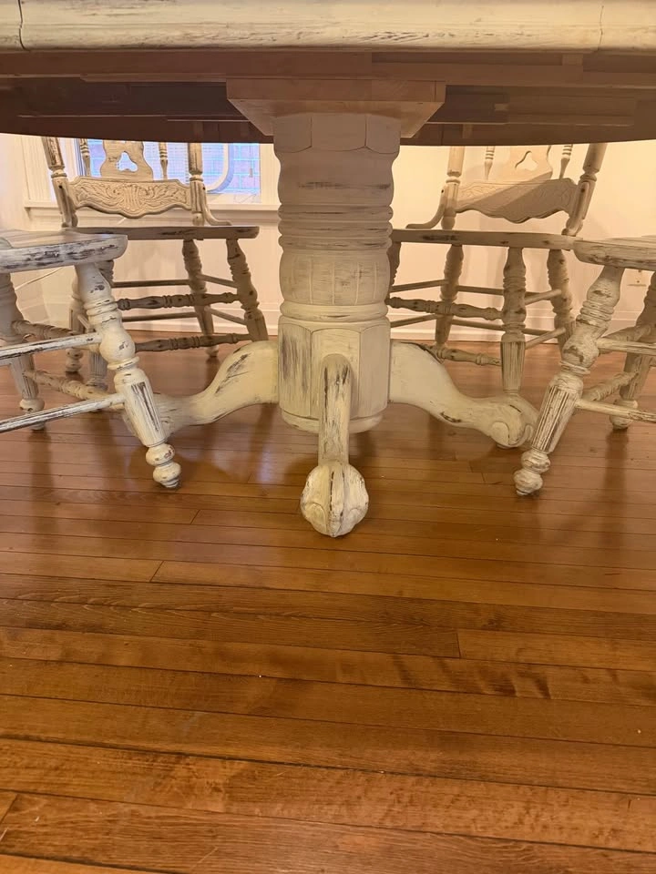 Dining room table and chairs - photo 4