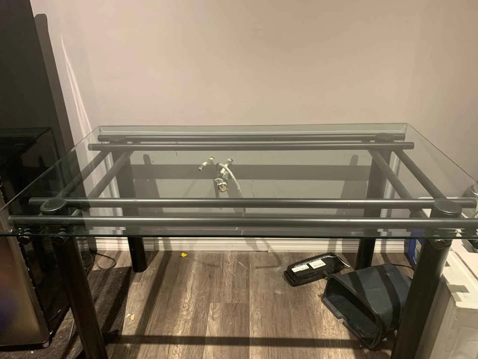 Glass table - photo 2