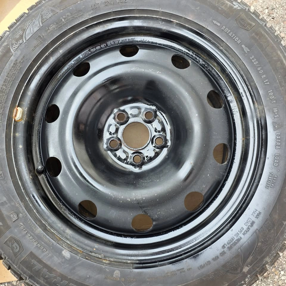 225/60/17 General winter tires 90% tread with steel rims 5x100 - photo 2
