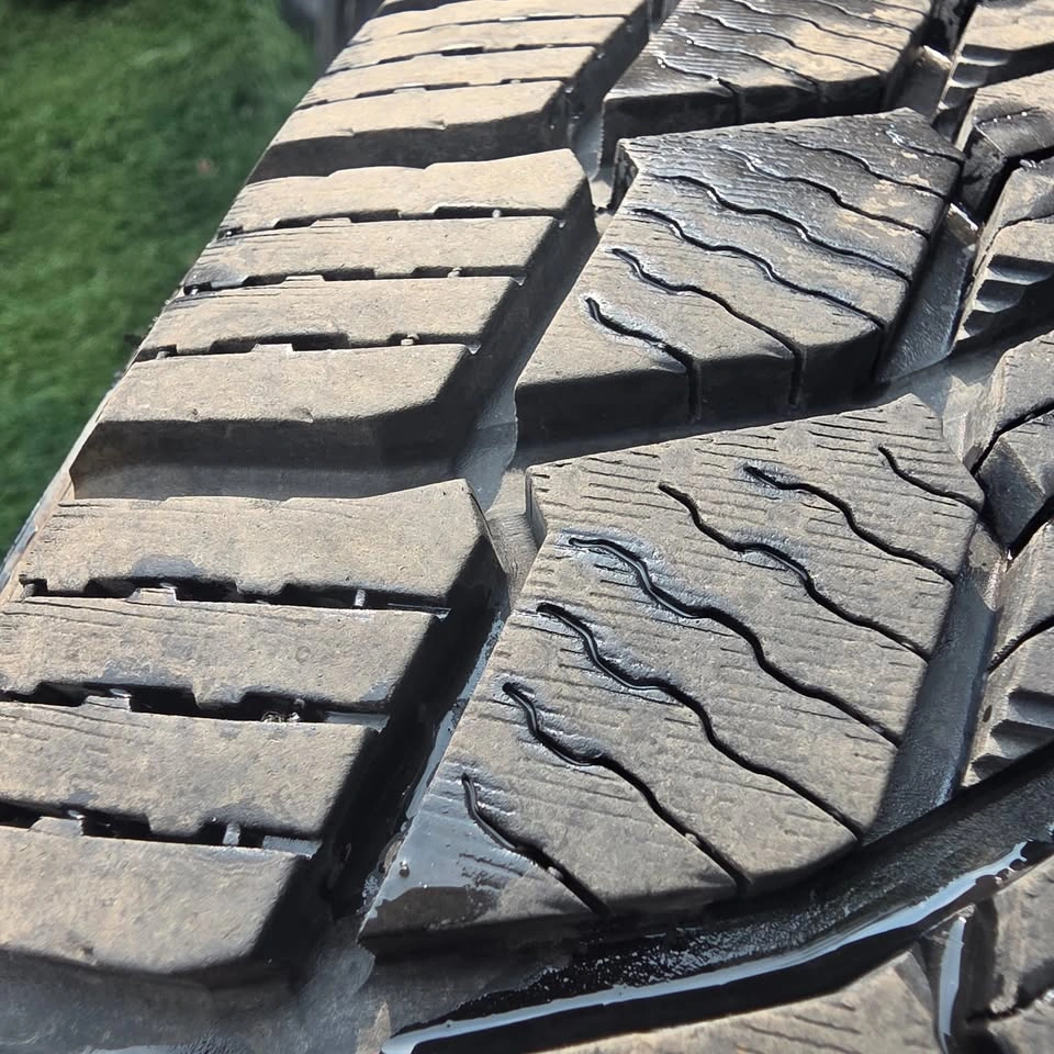 215/55/16 Michelin Winter Tires with Steel Rims 5x114.3 - photo 5