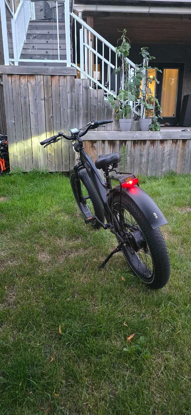 Himiway Cruiser Long-Range Fat Tire Electric Bike - photo 4