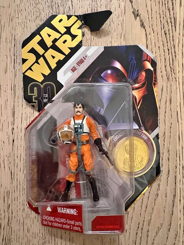 Hasbro Star Wars 30th Anniversary Biggs Darklighter Figure