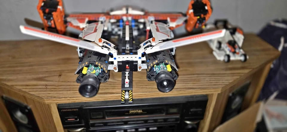 LEGO TECHNIC SPACE ROVER AND VTOL