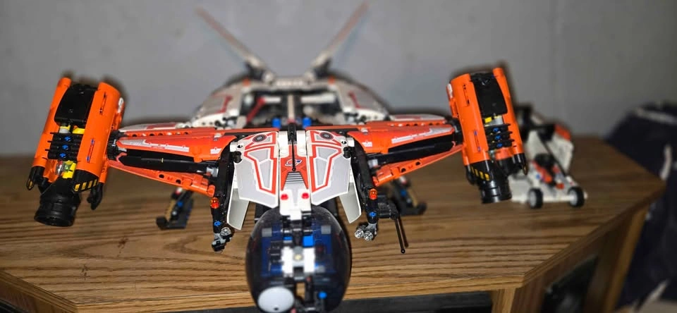 LEGO TECHNIC SPACE ROVER AND VTOL - photo 2
