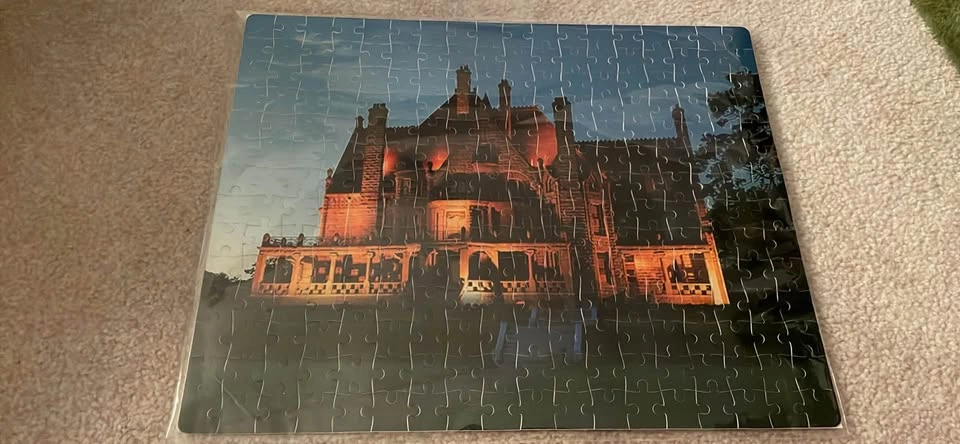 Pacific Music & Art 252 Piece Puzzle Castle at Night - photo 2