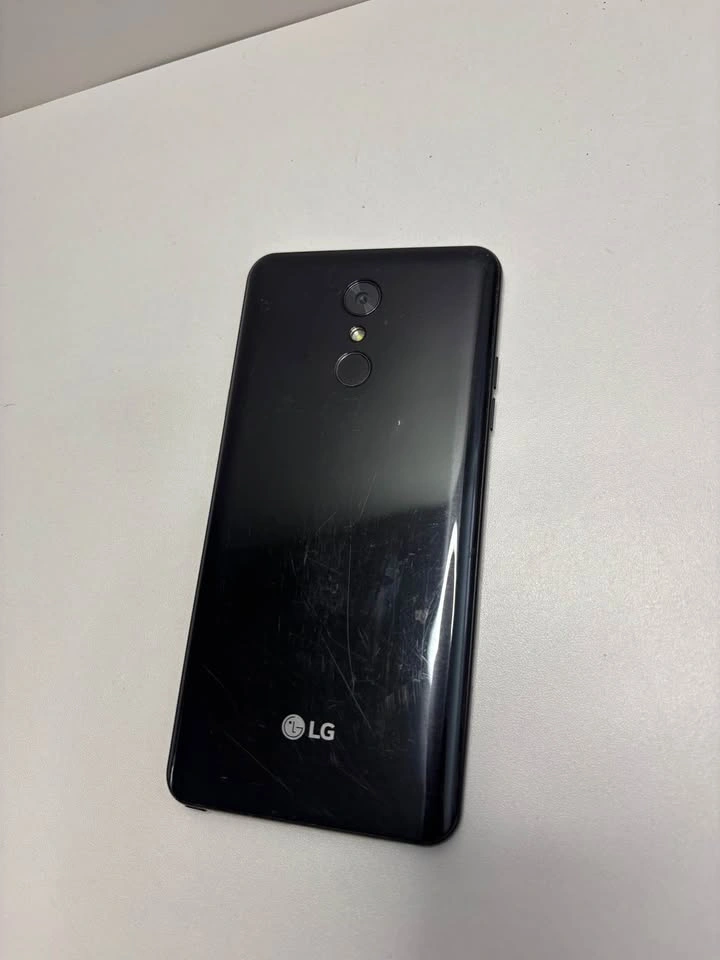 LG Stylo 4 unlocked 32GB - photo 2