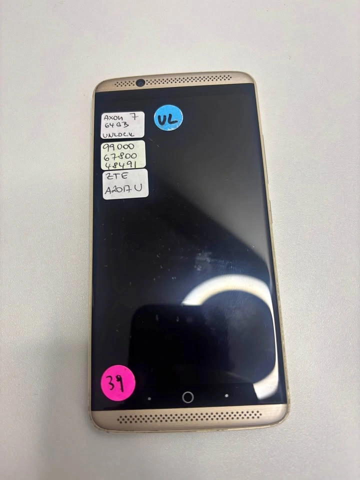 ZTE Axon 7