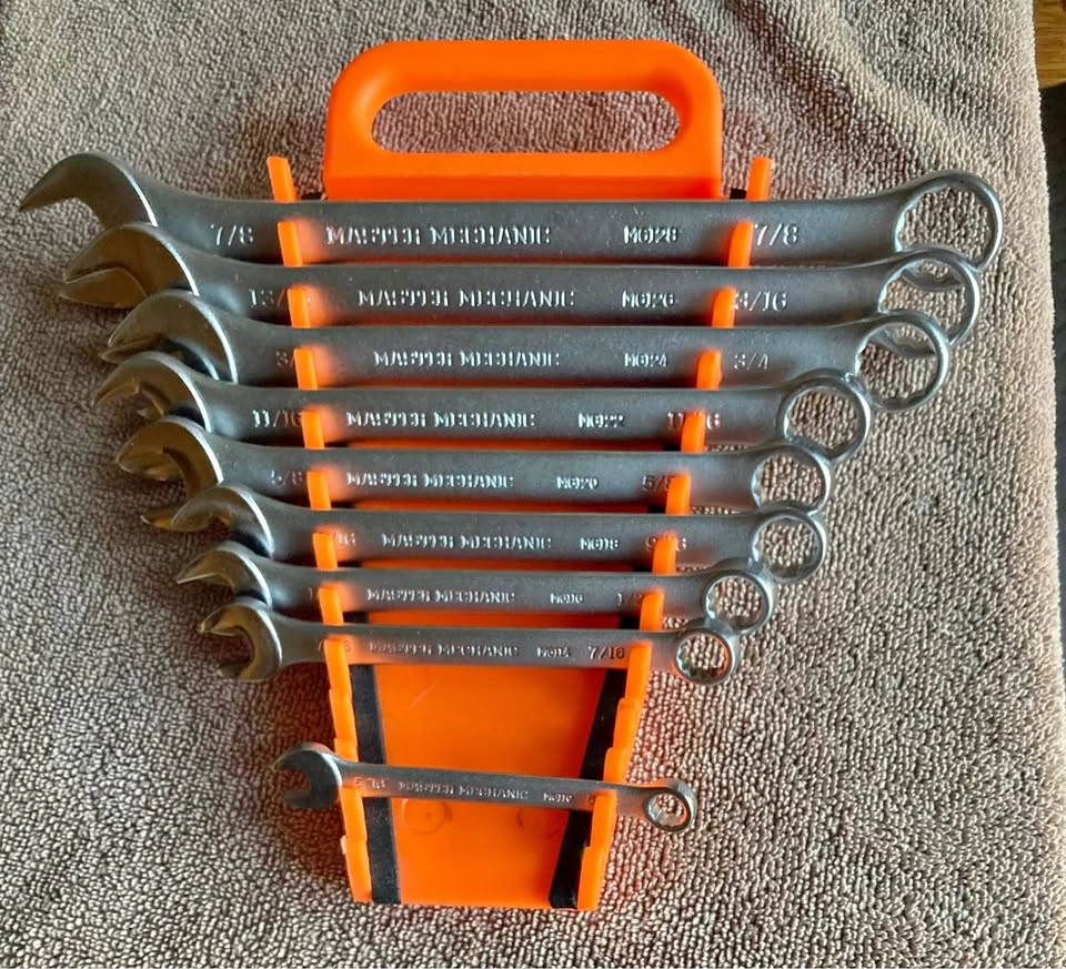 Estate Sale Mastercraft Forged Alloy 9-Piece Wrench Set (SAE)