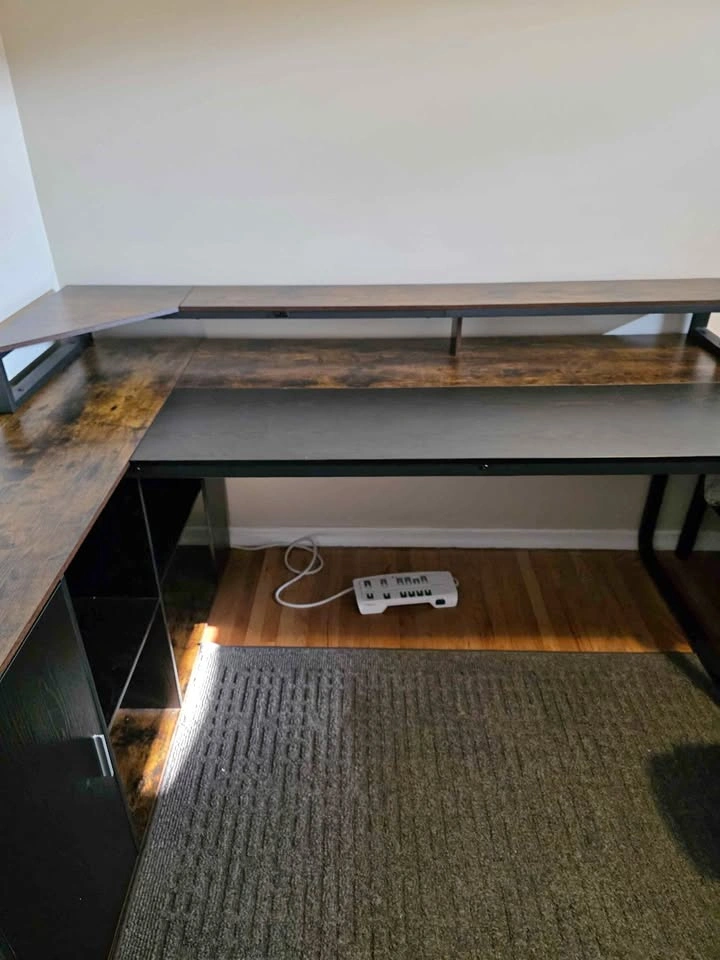 Office Desk - L Shape w/Storage Cabinet