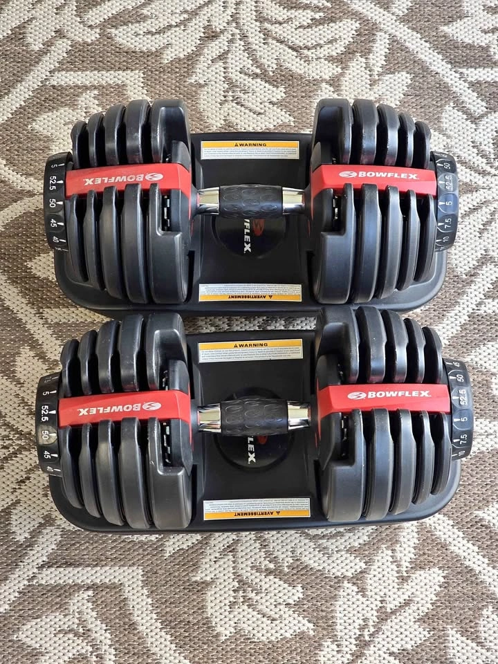 BOWFLEX ADJUSTABLE DUMBBELLS! EXCELLENT CONDITION!