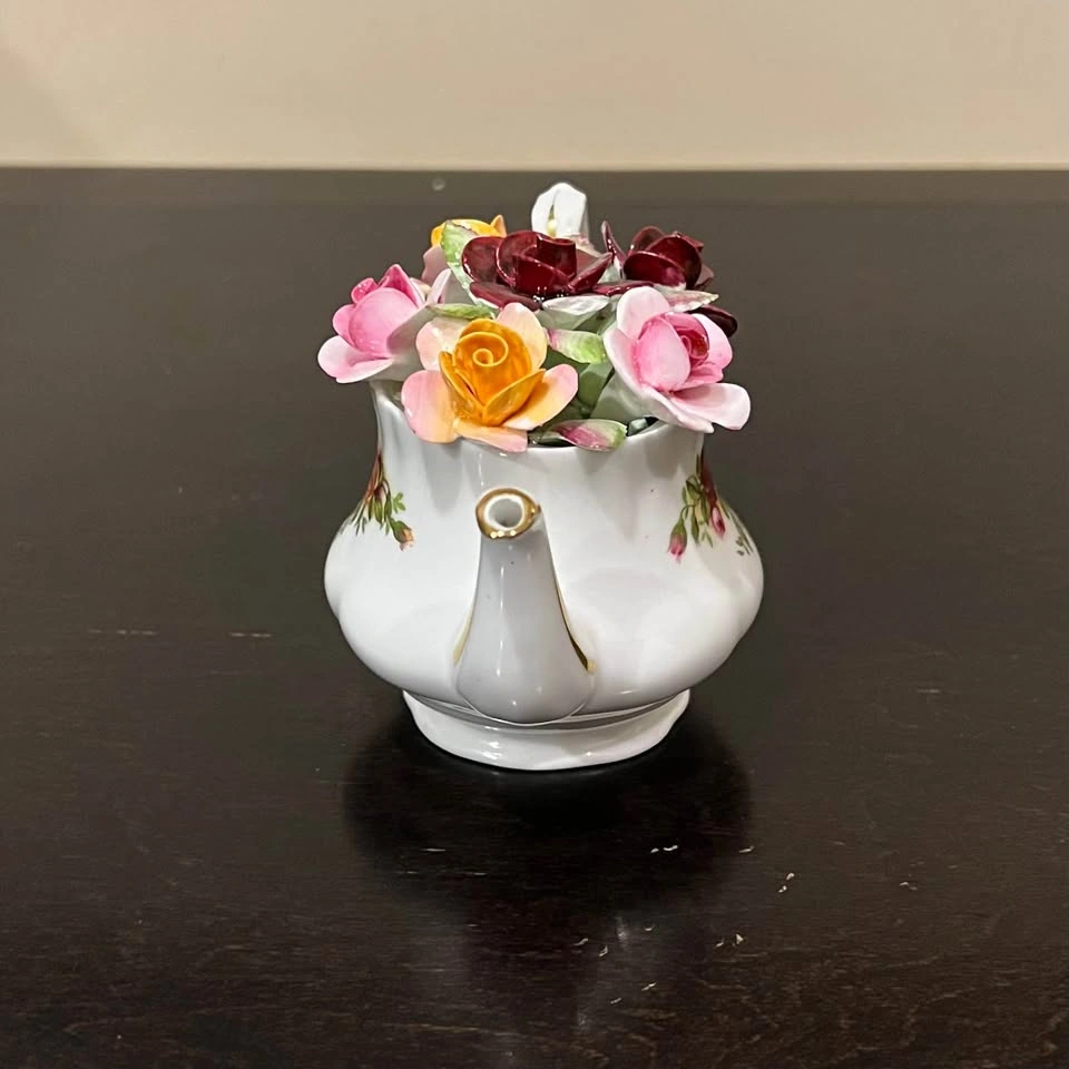 Vintage Royal Albert Old Country Roses Miniature Teapot - photo 4