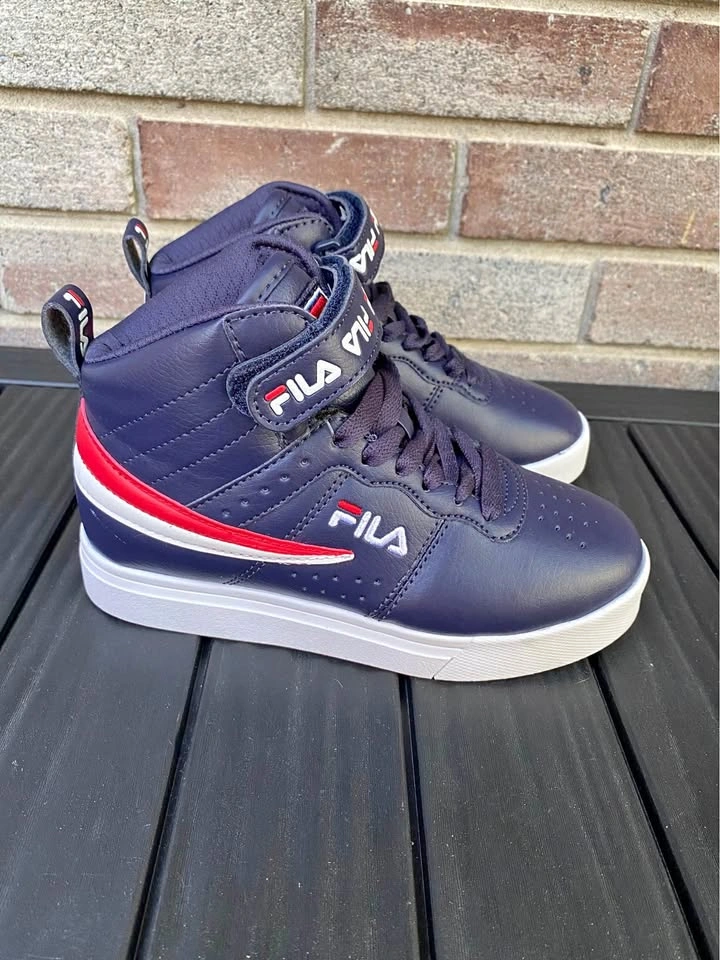 Fila Vulc 13 Mid Top Sneakers size 1 youth boy kids