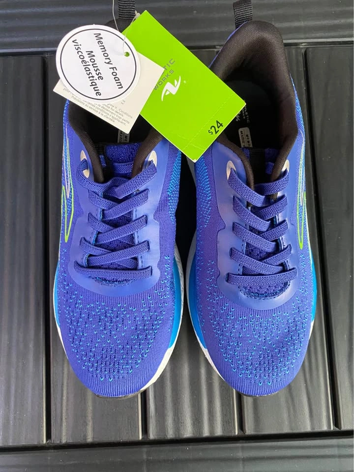 Athletic Works Running Shoes size 2 youth kids boy - photo 2