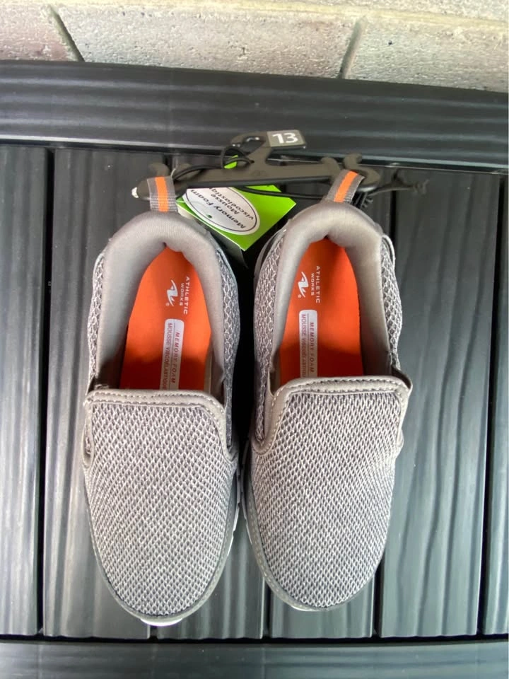Athletic Works Slip-On Shoes kids size 13 boy - photo 2