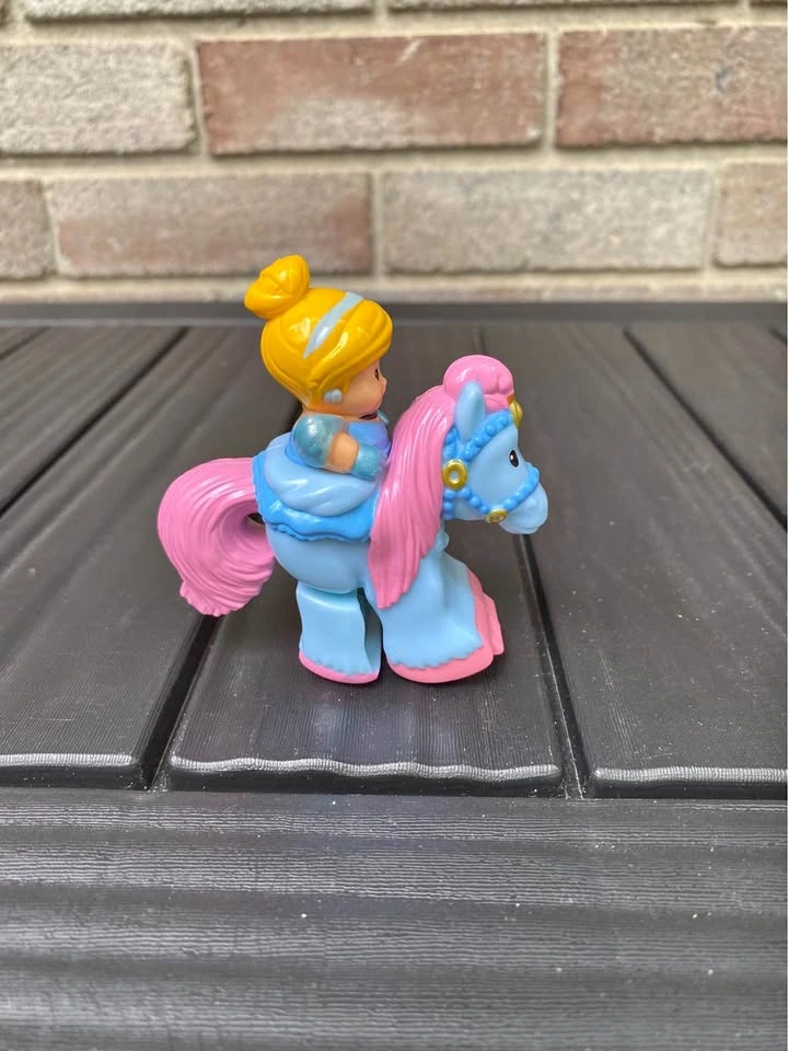 Fisher-Price Little People Disney Princess Cinderella & Horse