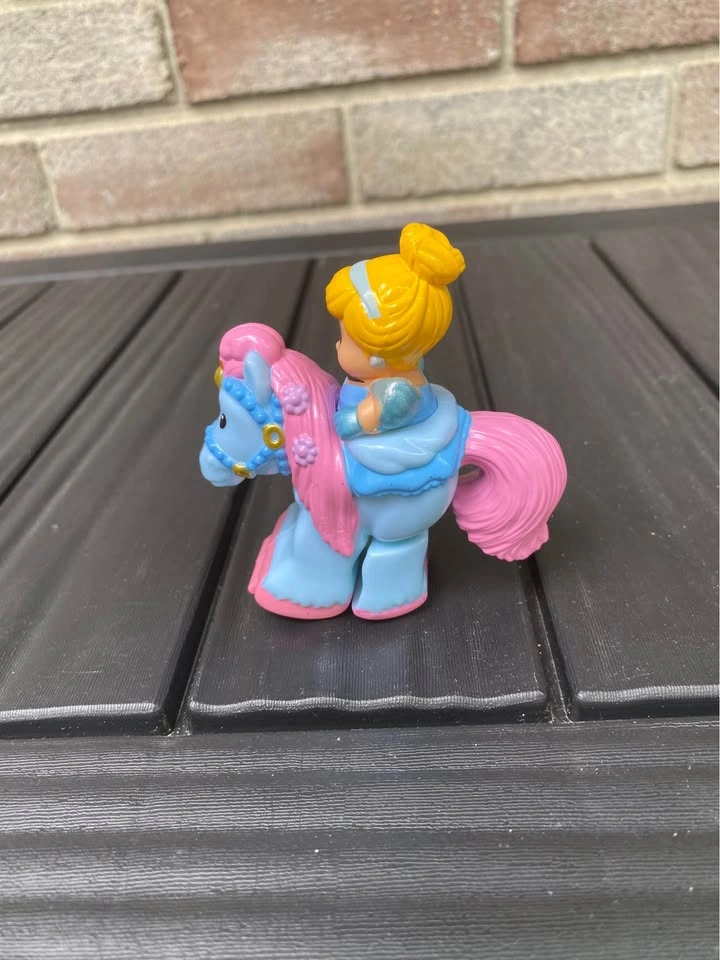 Fisher-Price Little People Disney Princess Cinderella & Horse - photo 2
