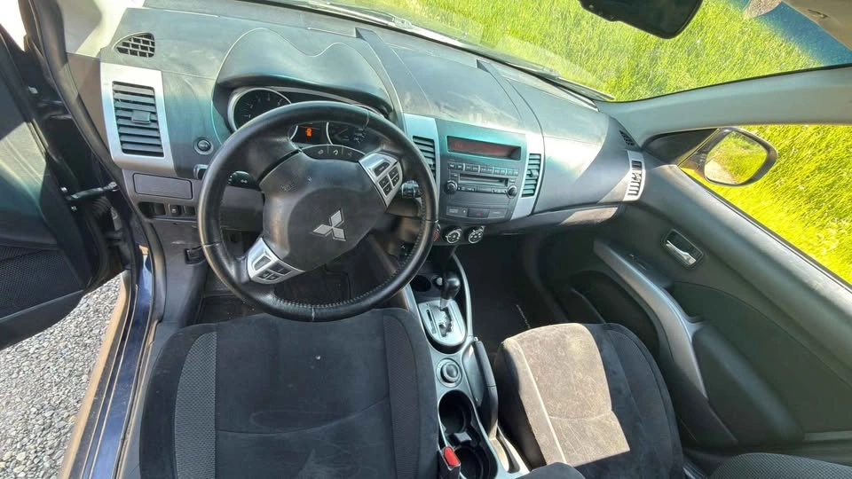 2012 Mitsubishi Outlander AWC 3.0L V6 - photo 5