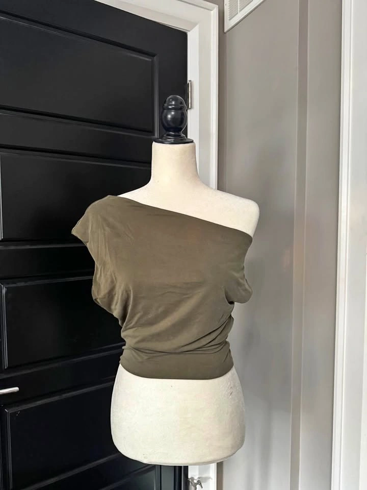 Garage one shoulder top