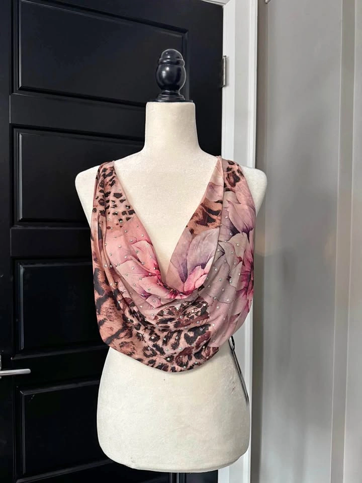 BNWT fashionnova cowl top