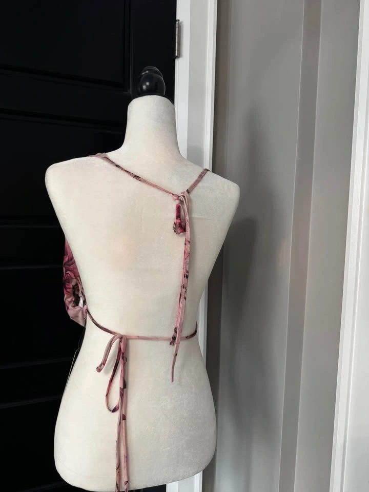 BNWT fashionnova cowl top - photo 3
