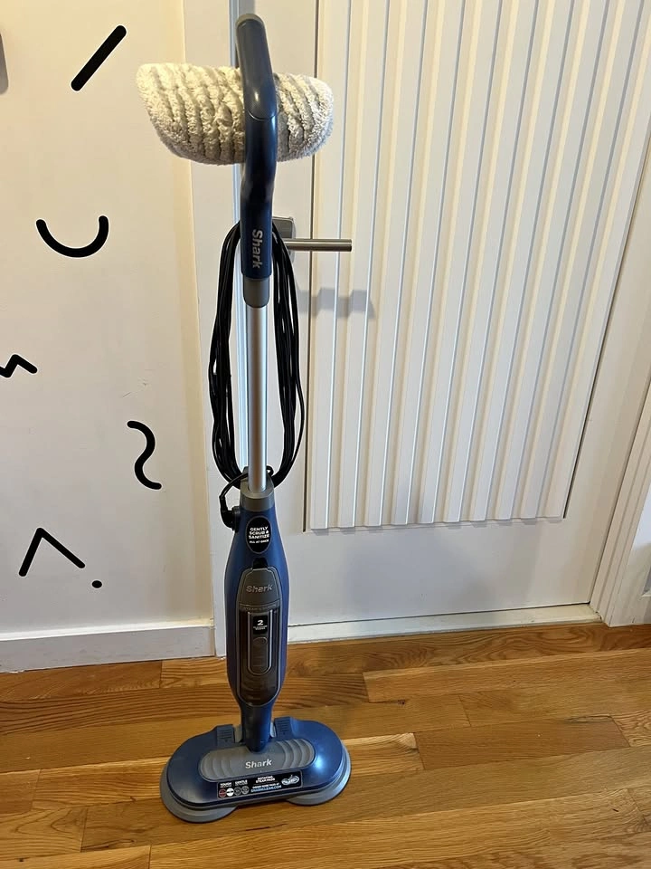 Shark Steam & Scrub Steam Mop – Hard Floor / Tile / Hardwood Cle