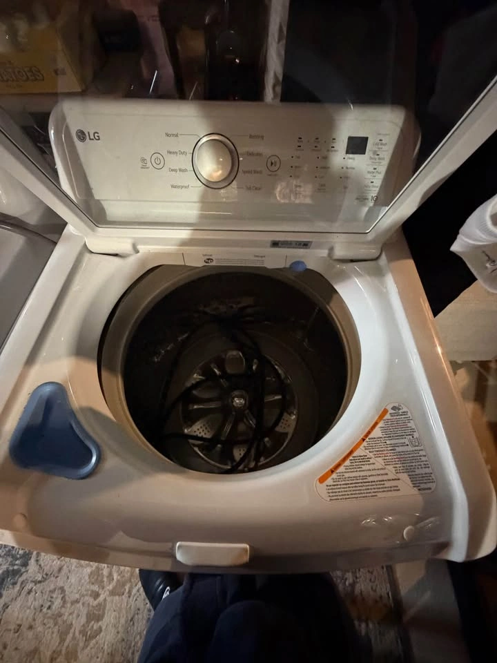 LG Washer & Dryer - photo 3