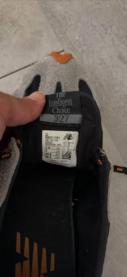New Balance 327 Sneakers - photo 5