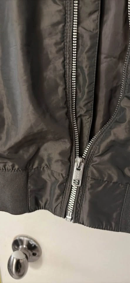 H&M Bomber Jacket - photo 4