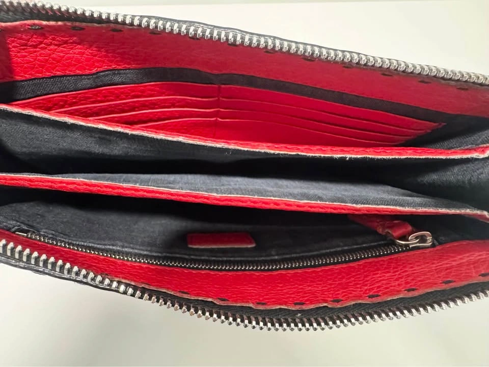 Authentic Fendi Leather Clutch / Pouch Bag - photo 4