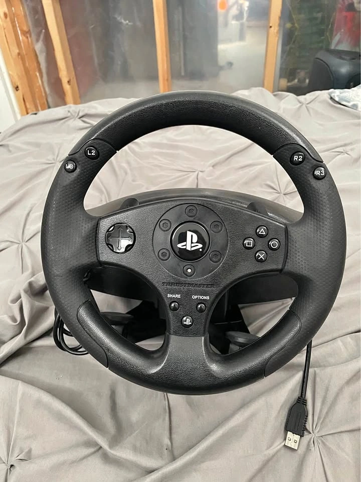 Thrustmaster T80 steering wheel for ps4/ps3