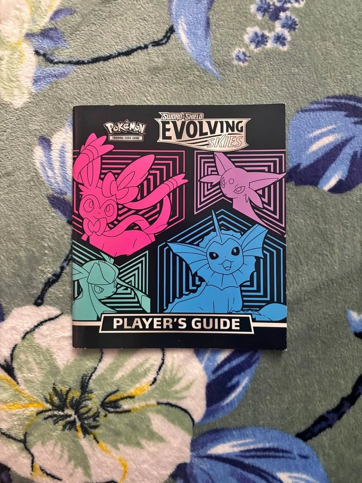 Pokémon TCG Sword & Shield Evolving Skies Player's Guide