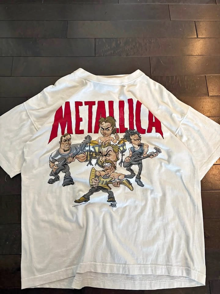 Vintage Metallica band tee