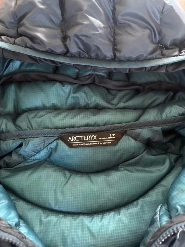Arc’teryx jacket women’s - photo 3