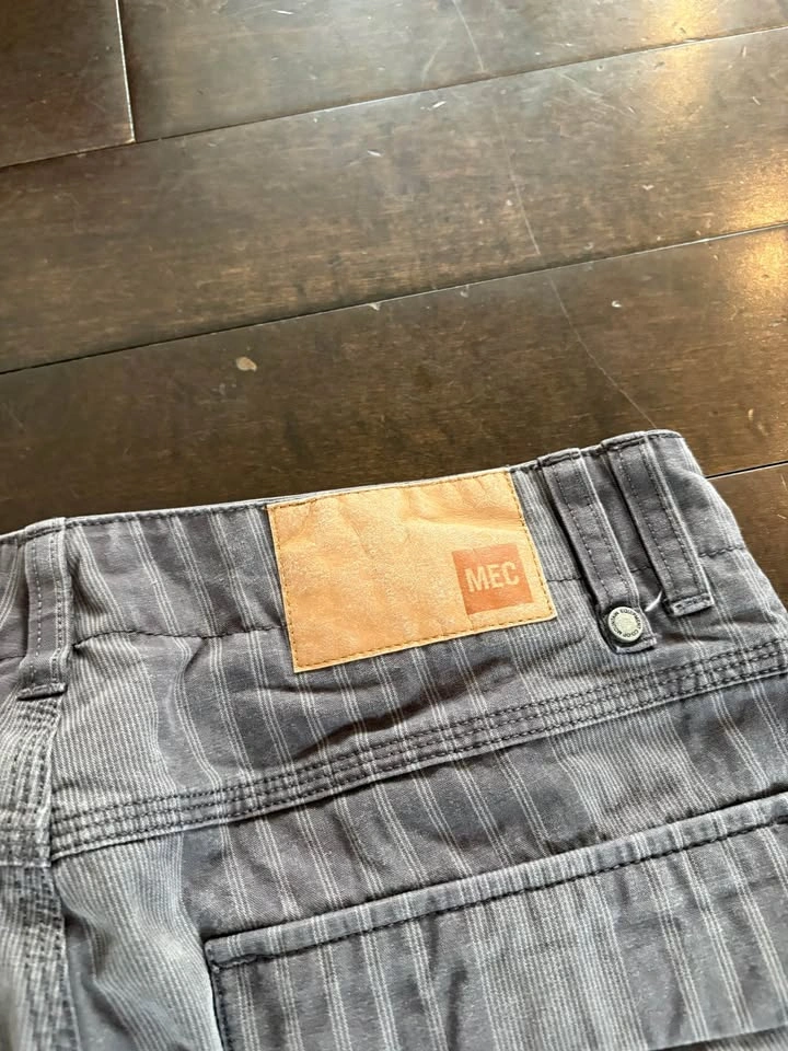 MEC hiking cargo shorts - photo 3