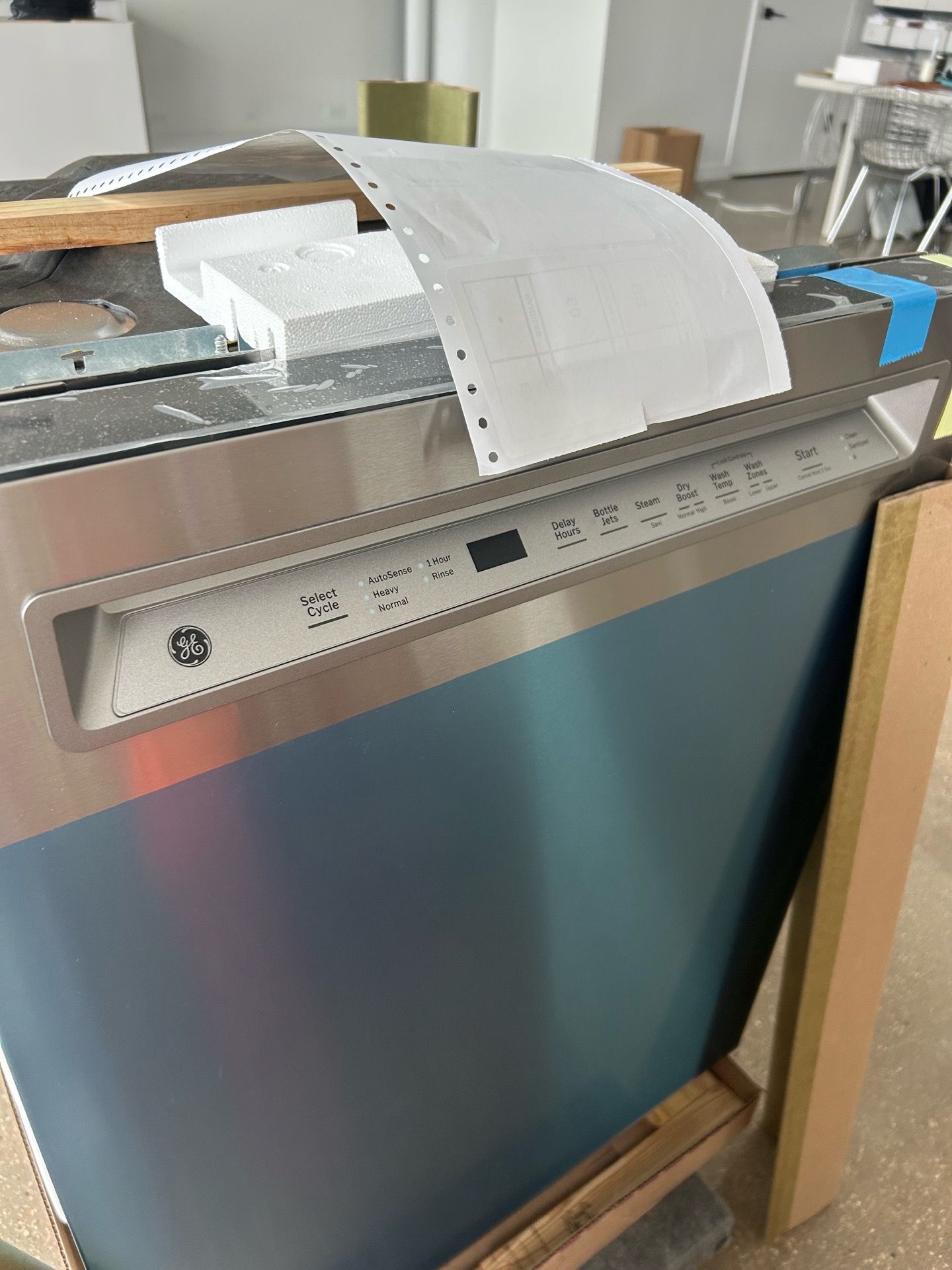 New 24” Dishwasher, never installed