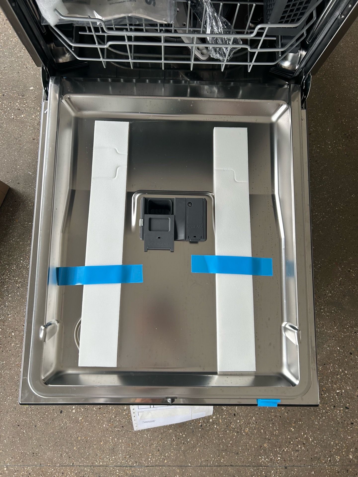 New 24” Dishwasher, never installed - photo 4