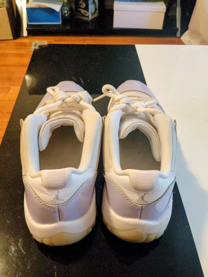 PURE VIOLET - Air Jordan 11 low Size 9.5 US (women's) - photo 2