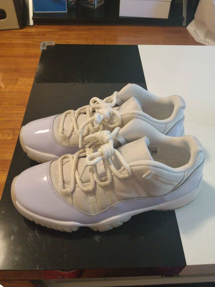 PURE VIOLET - Air Jordan 11 low Size 9.5 US (women's) - photo 4