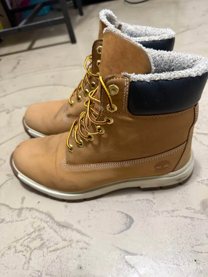 Timberland Radford 6-Inch Sherpa-Lined Boots - photo 2
