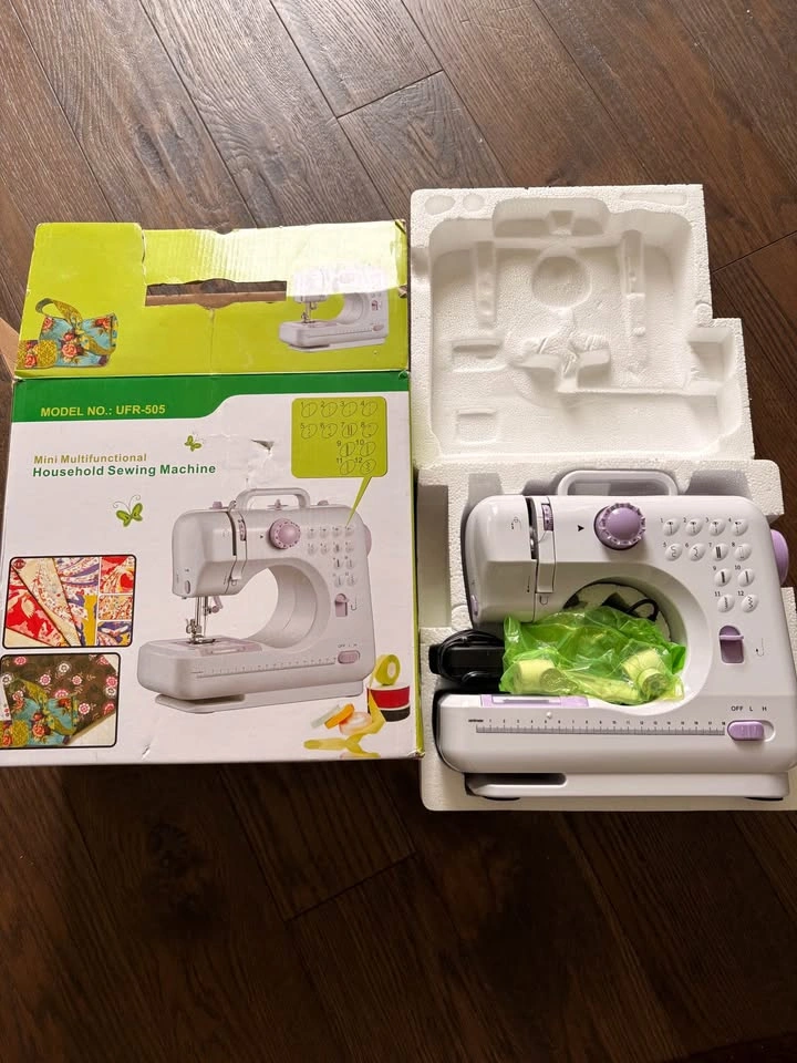 Brand New Sewing machine- Needs to be gone Today - photo 2