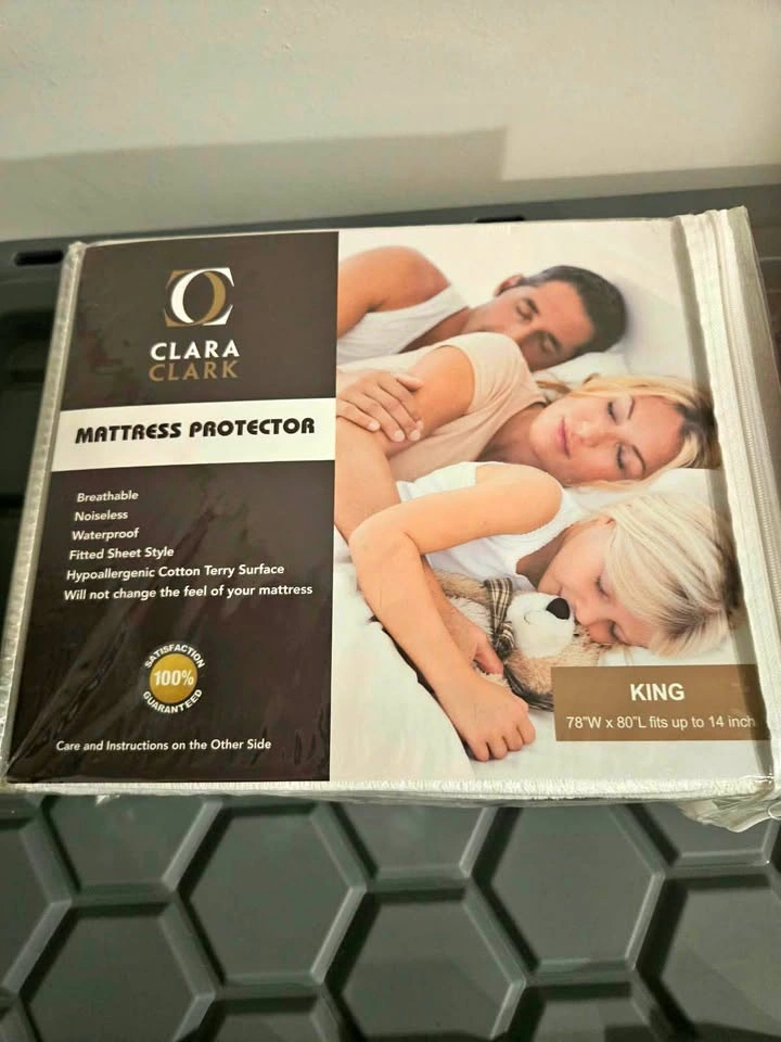 King size mattress protector in Package