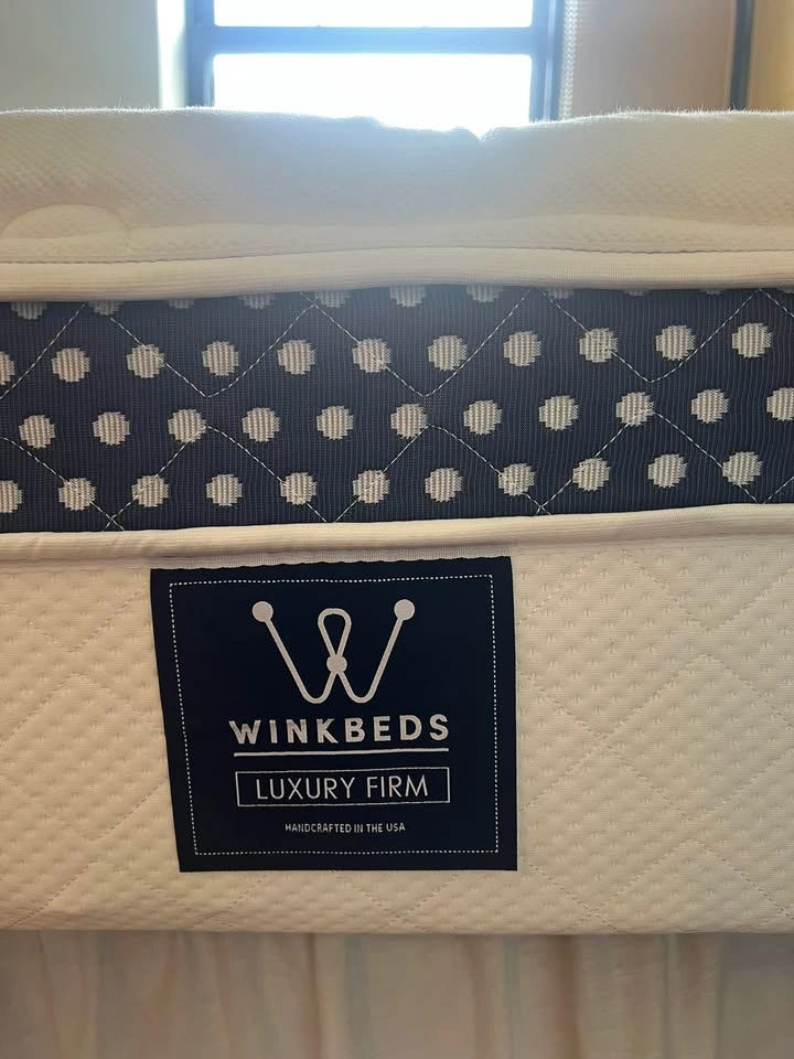 WinkBeds King Mattress – Luxury Firm Hybrid + Bed Frame - photo 2