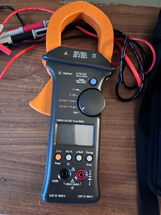 Professional Agilent U1213A clamp meter quick sale OBO - photo 2