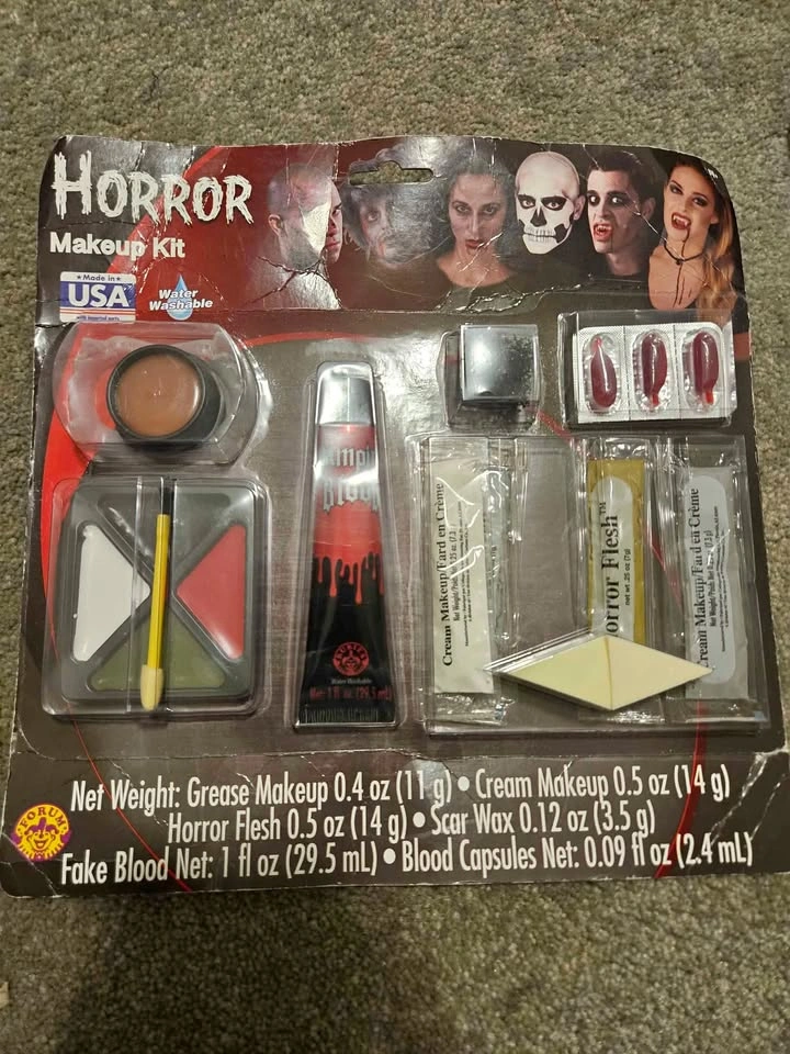 Halloween Makeup Kit New