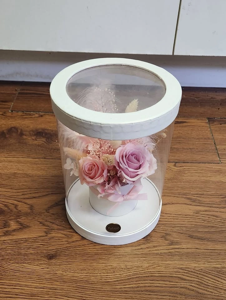 Preserved Flowers in Display Case - photo 2