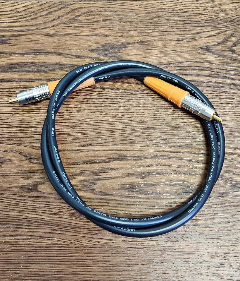 Canare CMR-75C 1m RCA Cable