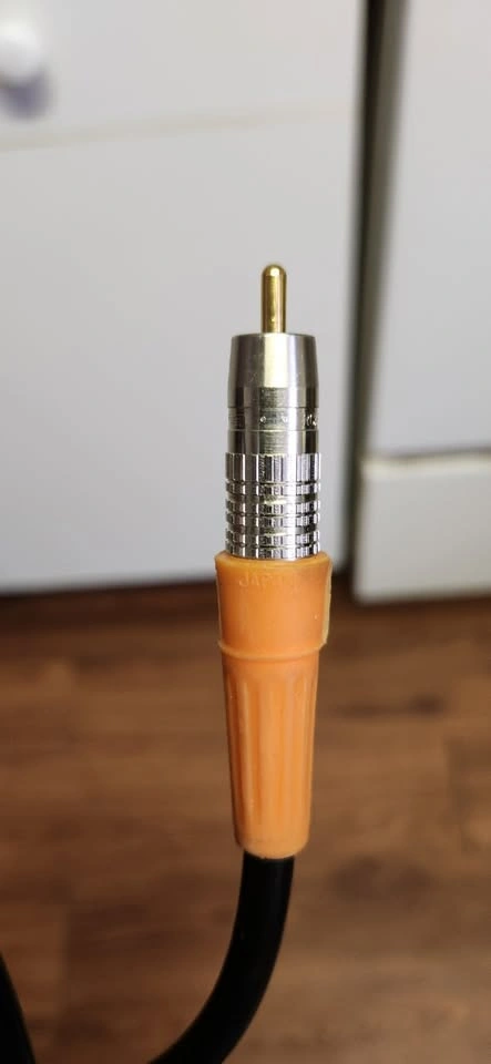 Canare CMR-75C 1m RCA Cable - photo 4