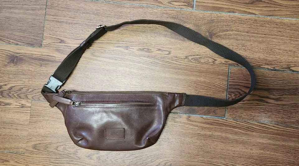 Marta Ponti - Leather Crossbody Bag - photo 2