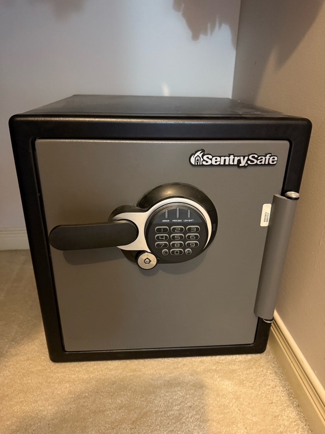 SentrySafe Fire-Safe with Digital Keypad - photo 2